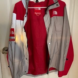 Supreme x The North Face 3M Mountain Jacket Red